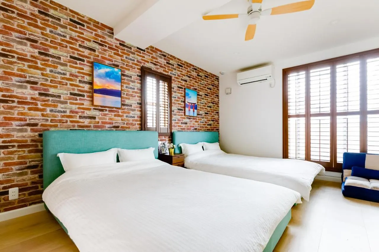 サンライズハワイ Apartment Osaka 0*,