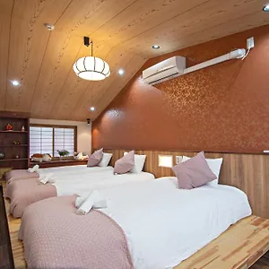 Apartment 惠美通天閣: 通天閣と動物園近くの一棟貸し, Osaka